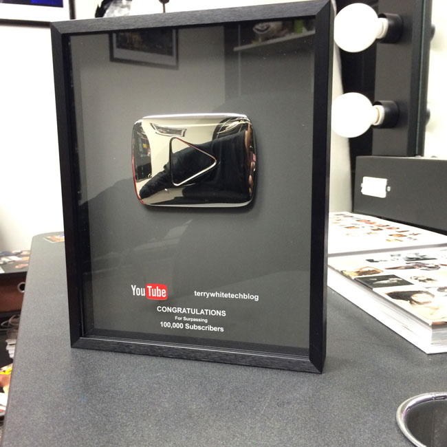 100000_youtube_subscribers_award