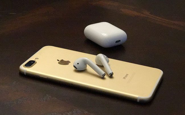 Do airpods work on iphone 7 hot sale