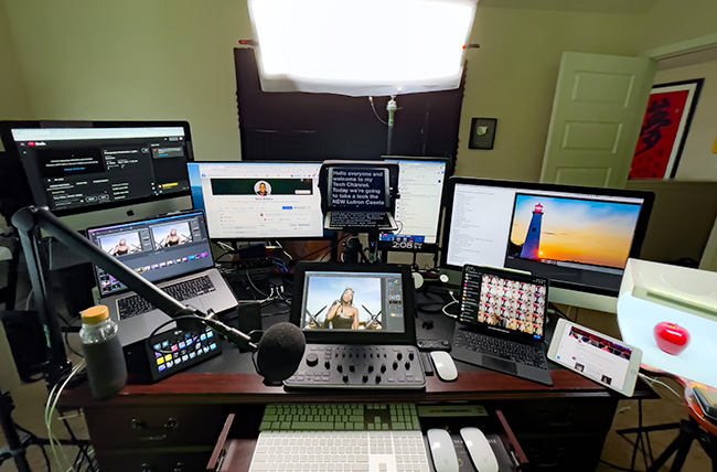 Home Office  Studio Setup (Content Creation, Productivity & Live  Streaming) 